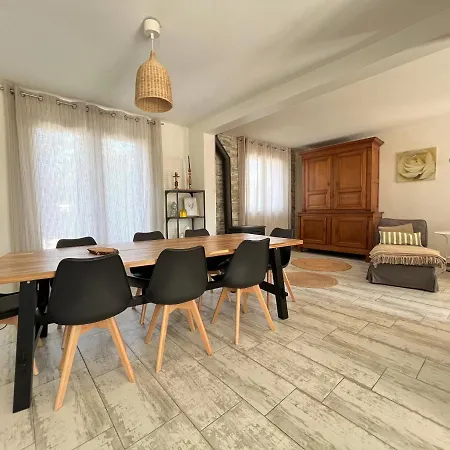 Evan House Entre Et Paris Szálloda Chelles